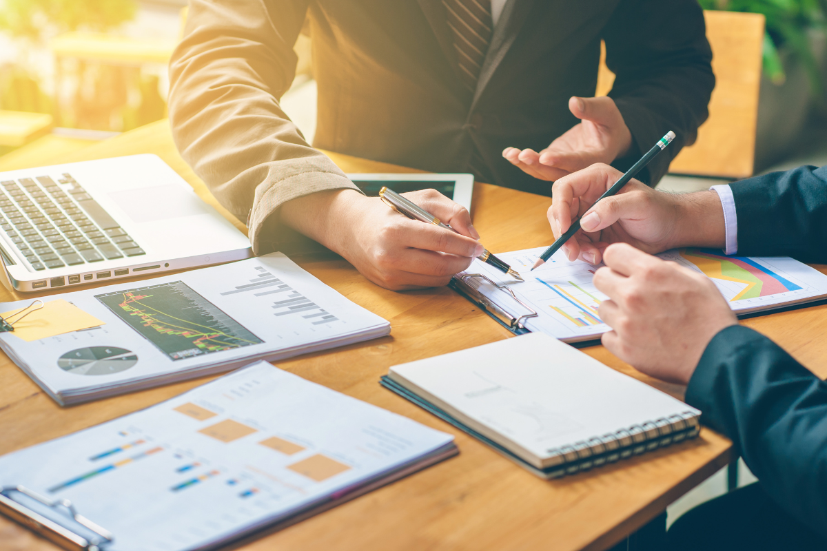 Business Schools Grapple with DEI Backlash, Rethinking MBA Curriculum