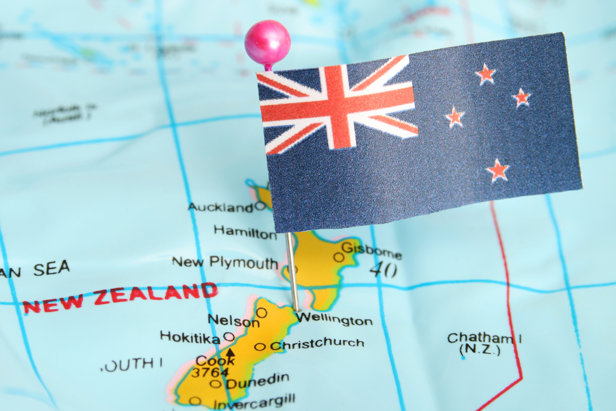 New Zealand Central Bank Announces Significant Rate Cuts Amidst Economic Challenges