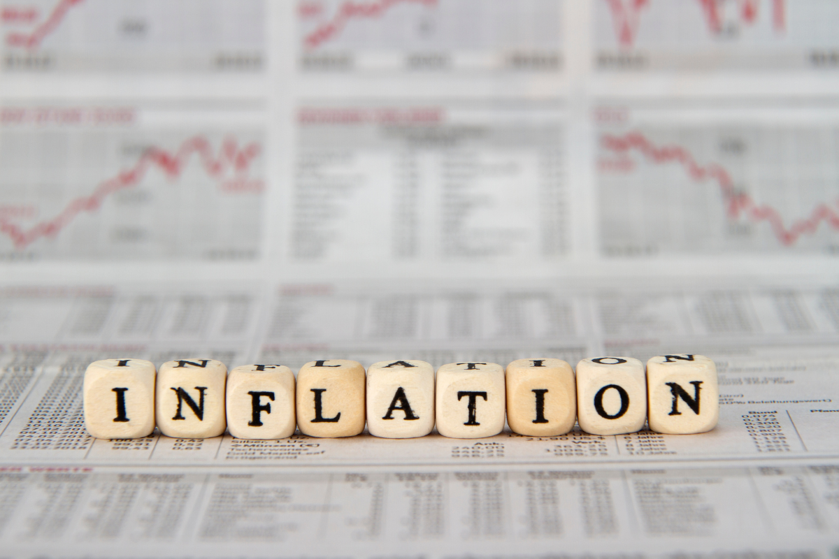 UK Economy Faces Uncertainty Amidst Rising Inflation and Stagnant Wages